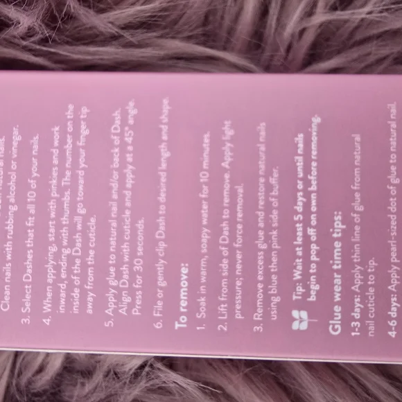 Nail Dashes - Rosa + Raspberries - Picture 5 of 6